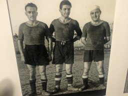 Exposición 100 Años de Futbol en Mula
